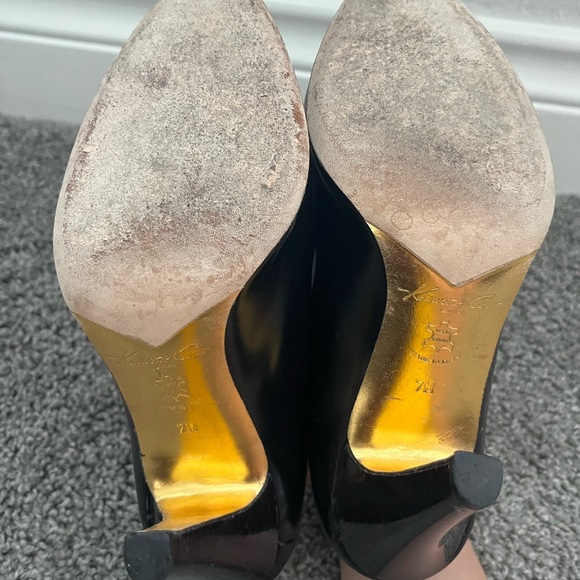 Kenneth Cole New York Black Heels - Picture 5 of 5